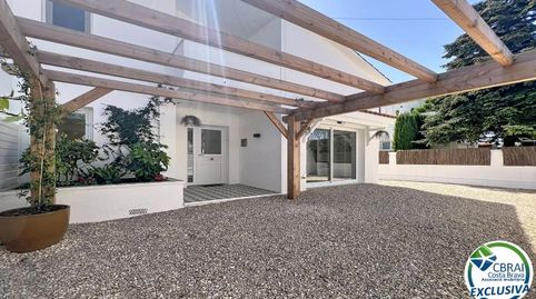 Casa renovada con jardín y licencia turística en Peni, Empuriabrava, imatge 5