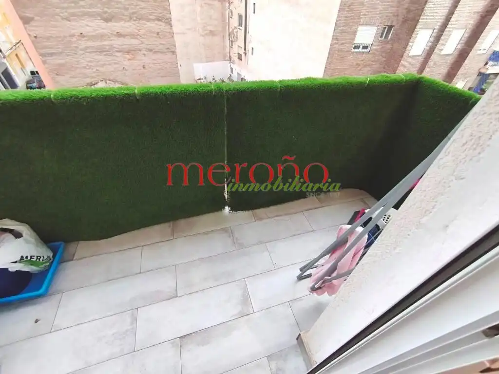 Piso en venta en El Raval - Portes Encarnades