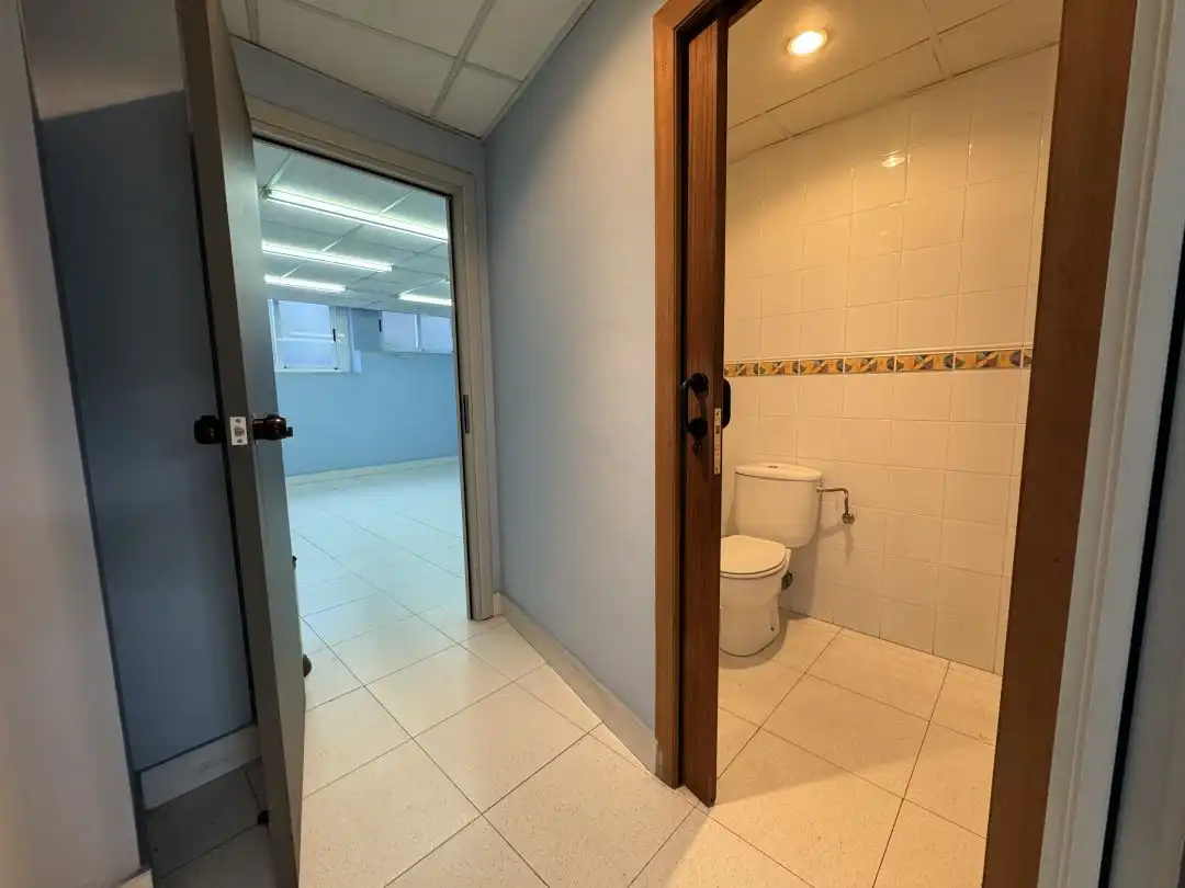 Business premises to rent in Bergara, imagen 10