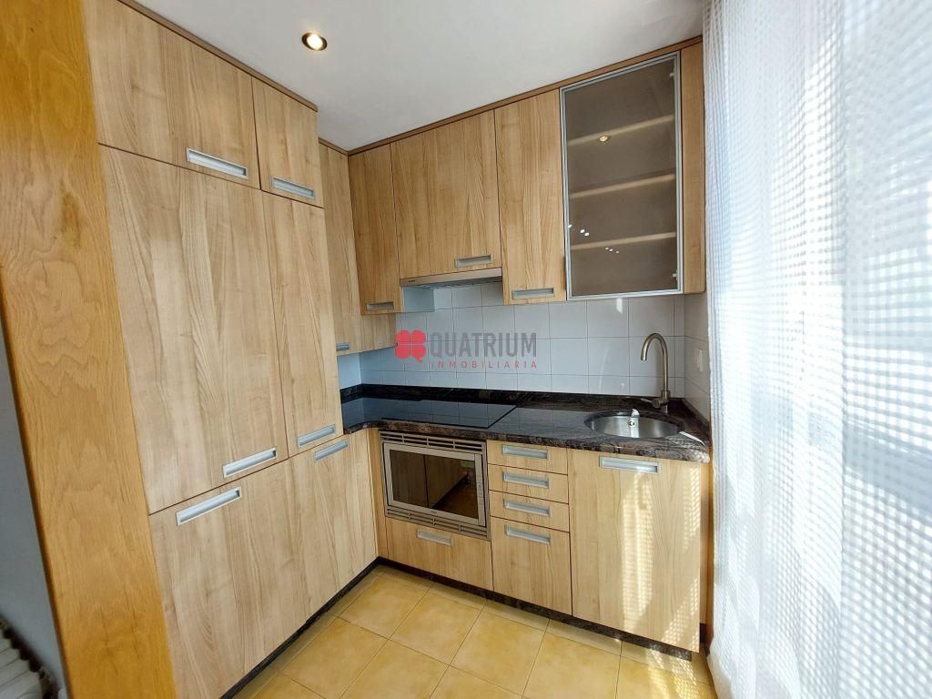 Flat to rent in Rúa Das Oblatas, Campus Sur - Santa Marta