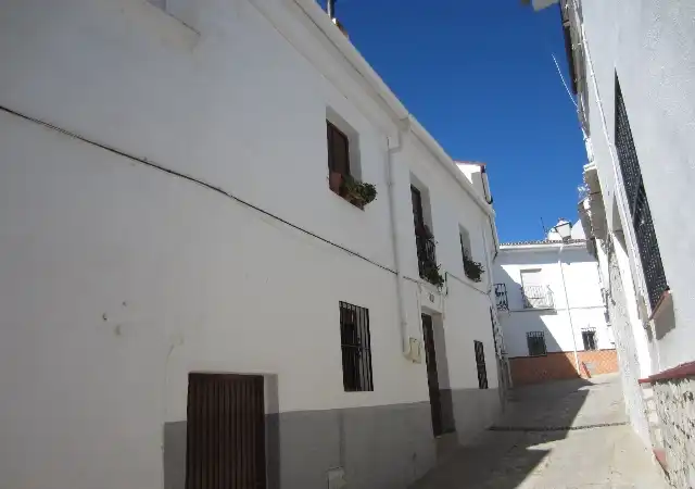 Exterior view of Flat for sale in Yunquera