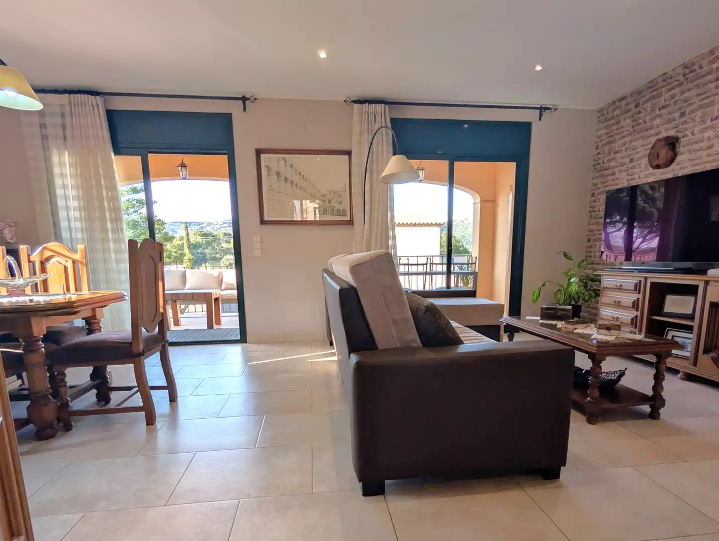 Sala de estar de Casa o chalet en venta en Castell d'Aro, Platja d'Aro i s'Agaró con Calefacción, Jardín privado y Terraza