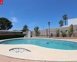 Piscina de Casa o xalet de lloguer en San Antonio de Benagéber amb Aire condicionat, Jardí privat i Terrassa