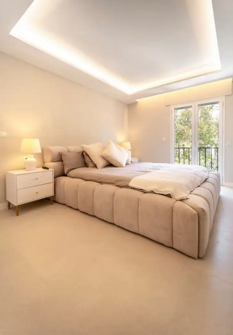 Bedroom of Attic for rent in Nueva Andalucía