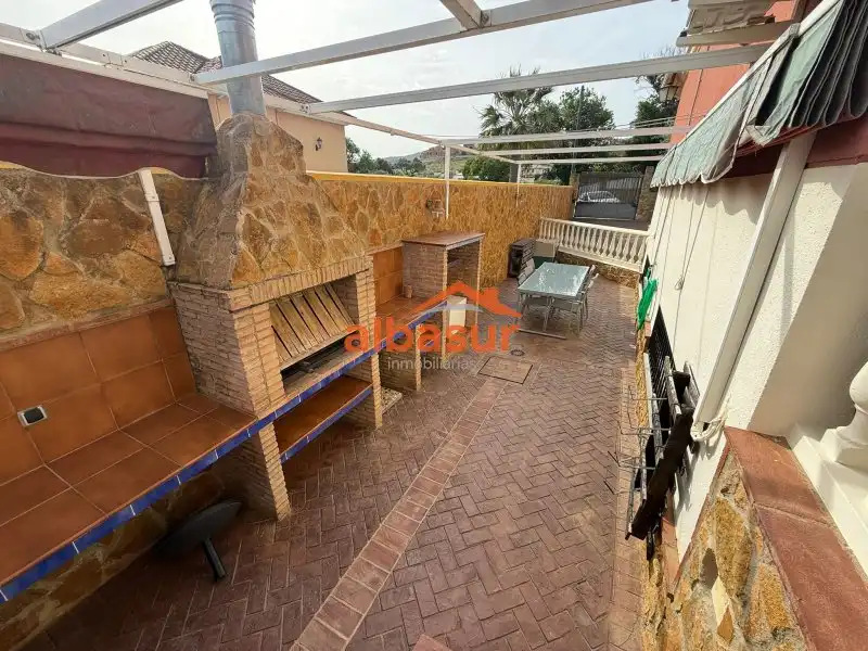 Chalet con piscina en venta en Calle Alcornoque, imagen 8