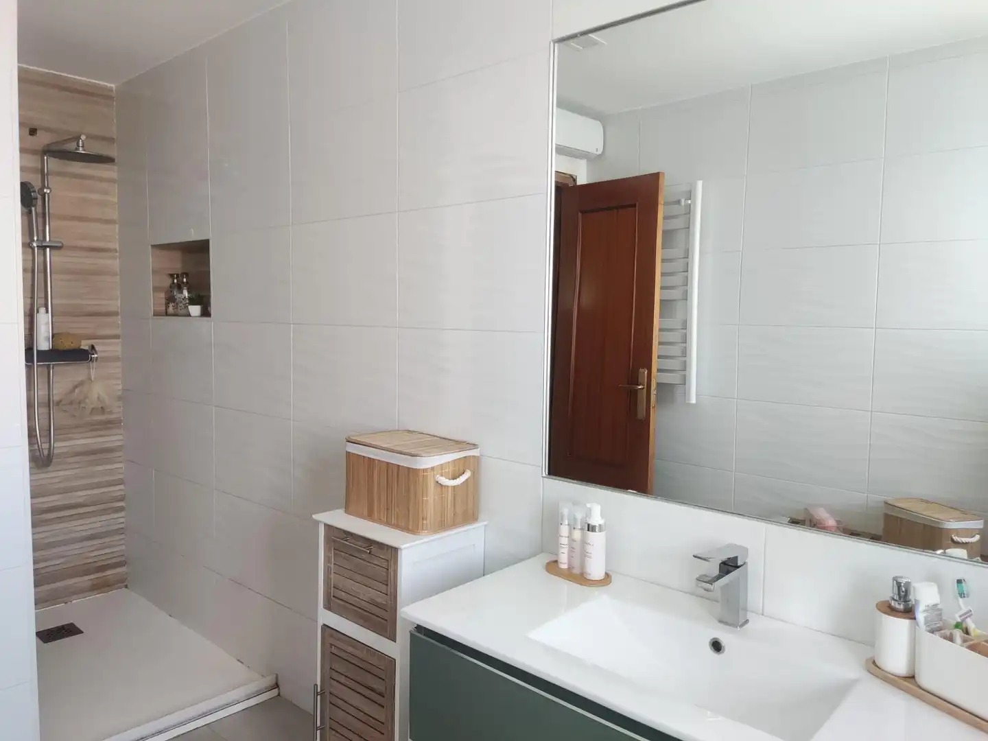 Bathroom of Detached homes for sale in Ciudad Real  with Air Conditioner, Heating and Private garden