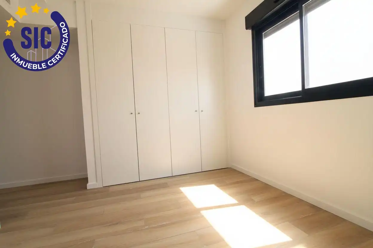 Habitación de Piso en venta en Paterna con Aire acondicionado, Calefacción y Terraza