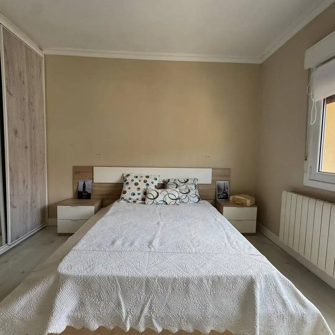 Habitación de Piso en venta en Ibarra con Calefacción y Balcón