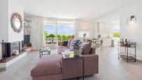 Sala d'estar de Dúplex en venda en Pals amb Aire condicionat, Terrassa i Balcó