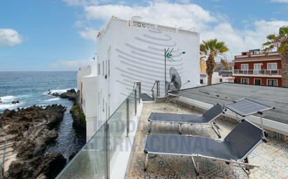 Vista exterior de Casa o xalet en venda en Puerto de la Cruz amb Terrassa i Moblat