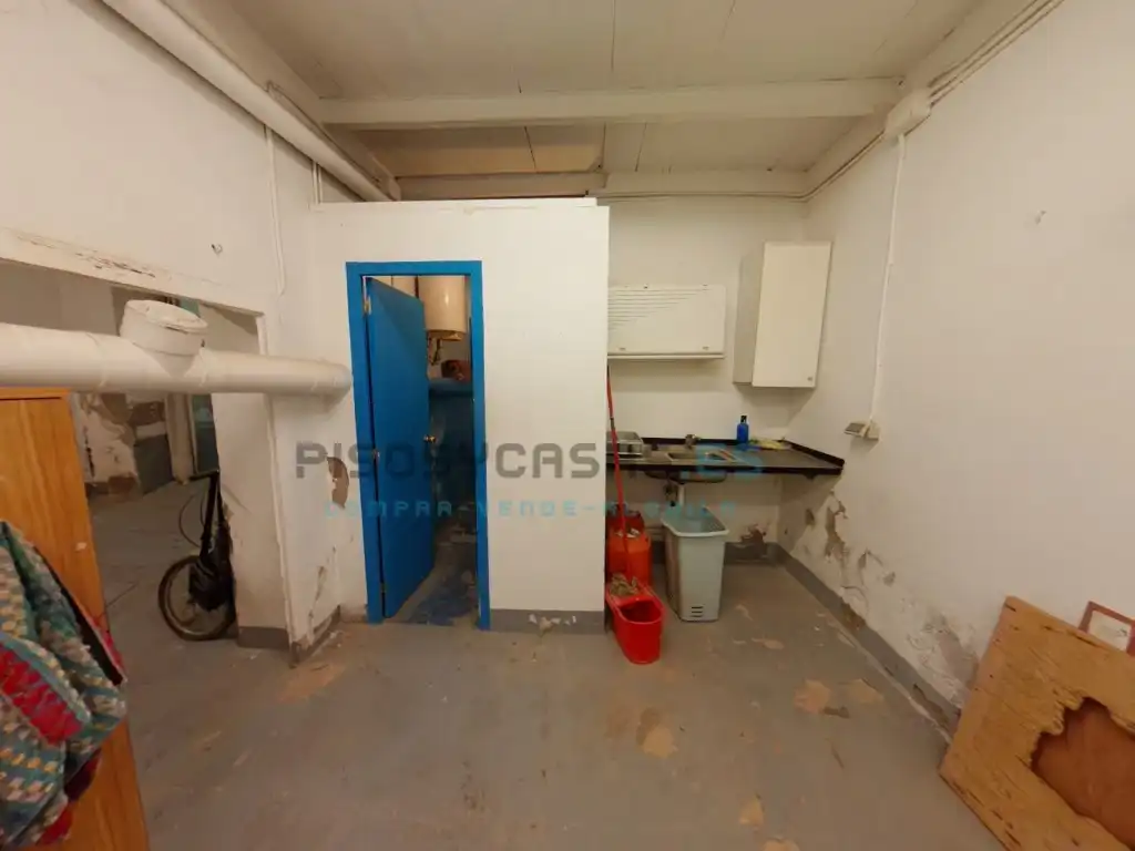 Geschaftsraum zum Verkauf in Zaragoza