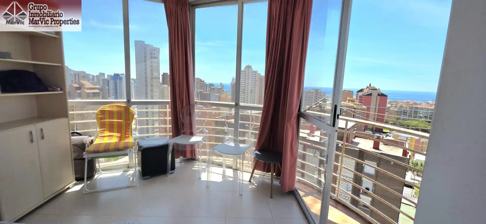 Habitación de Apartamento en venta en Benidorm con Aire acondicionado, Terraza y Amueblado