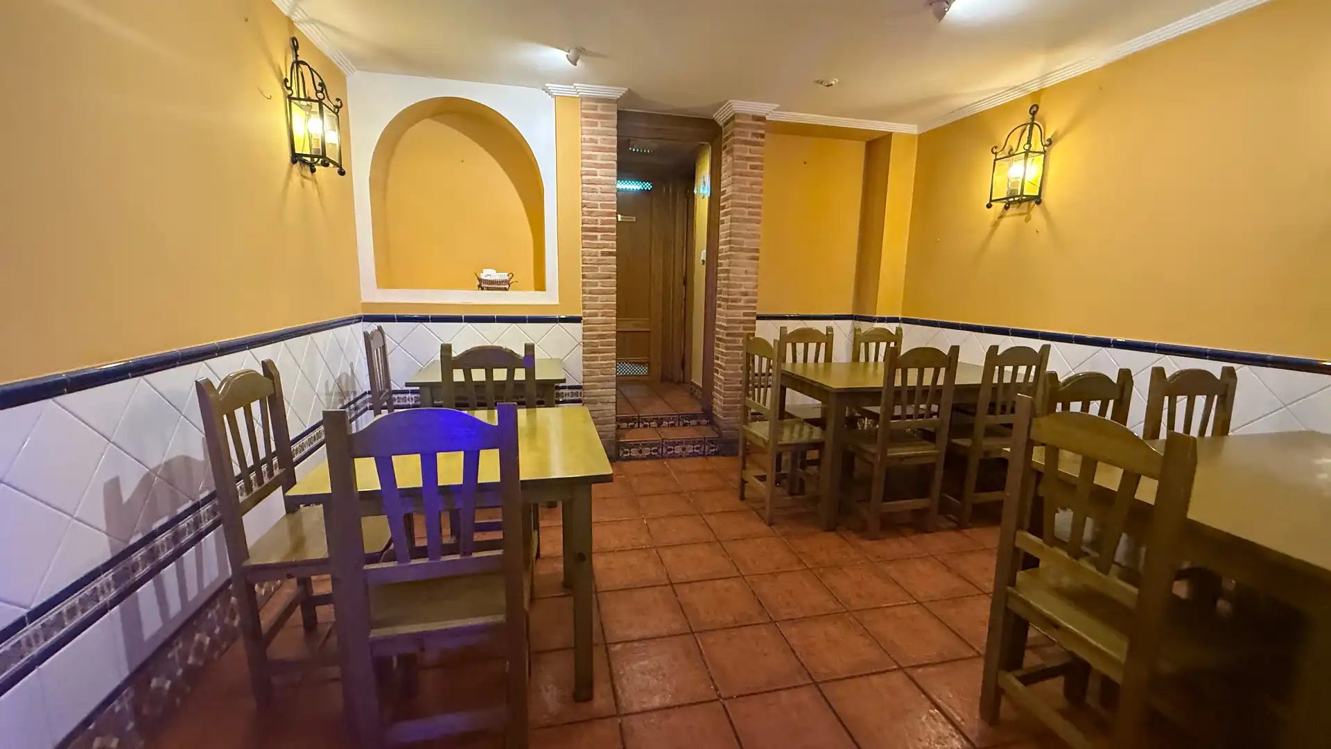 Local en venta en Albacete con Aire acondicionado, Calefacción y Amueblado