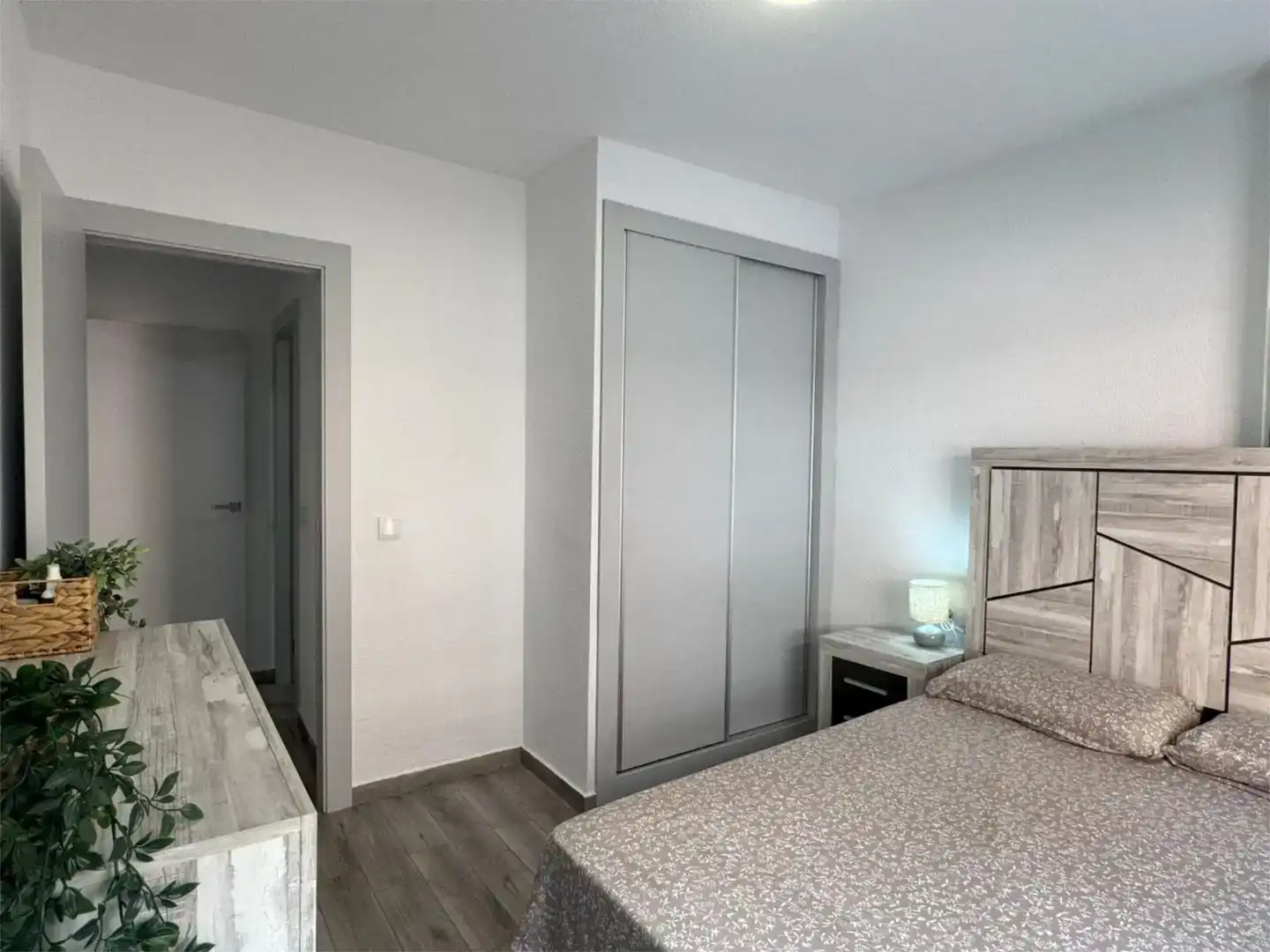 Bedroom of Flat for rent in Torrevieja  with Air Conditioner and Balcony