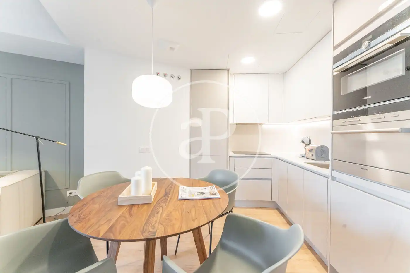 Küche von Wohnung zur Miete in Madrid mit Klimaanlage, Heizung und Privatgarten