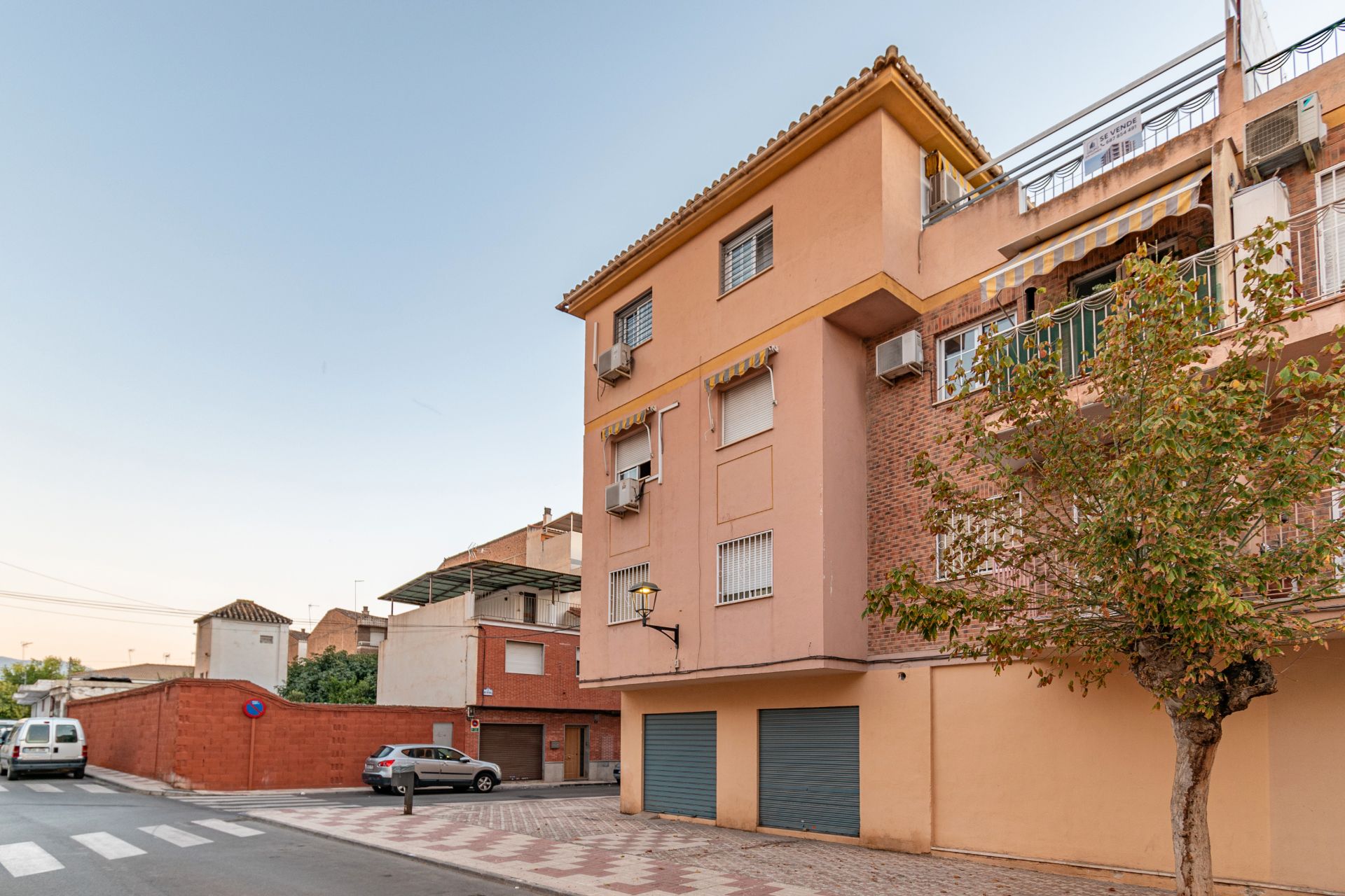 Vista exterior de Àtic en venda en Maracena amb Aire condicionat, Terrassa i Traster