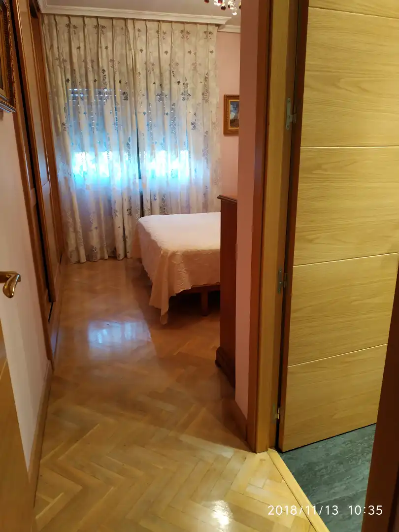 Schlafzimmer von Wohnung zur Miete in Madrid mit Klimaanlage, Heizung und Parkett