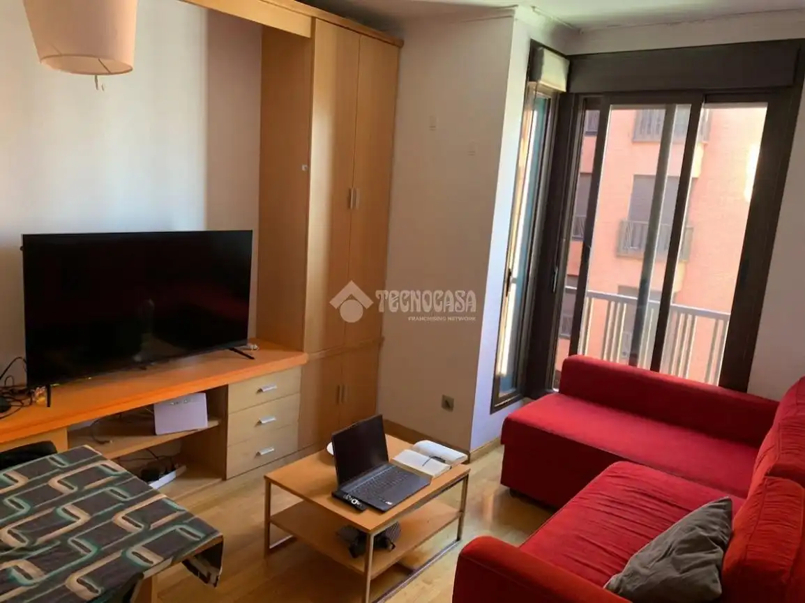 Flat for sale in C/ de Campezo, imagen 2