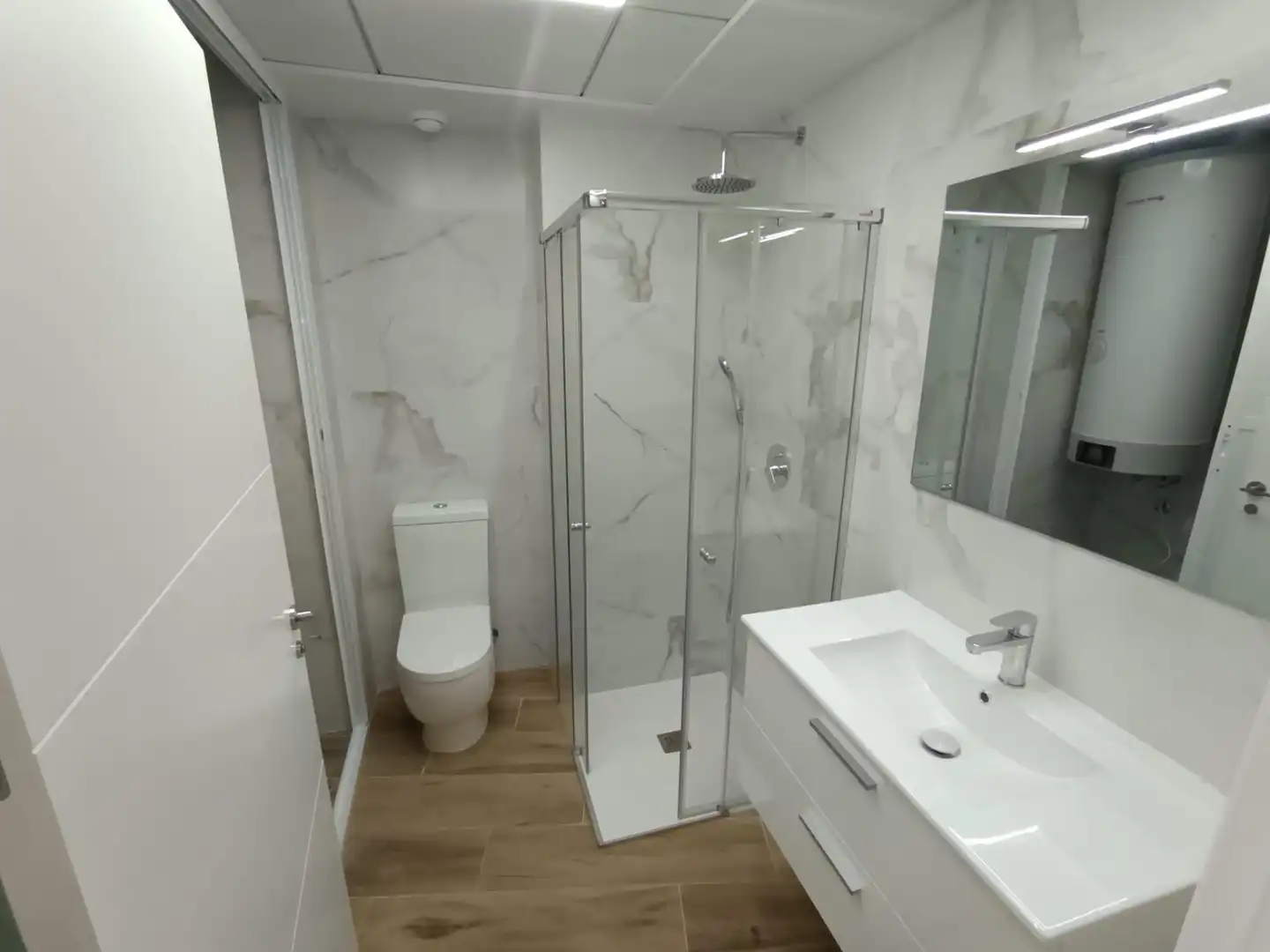 Bany de Apartament en venda en Orihuela amb Aire condicionat, Terrassa i Moblat