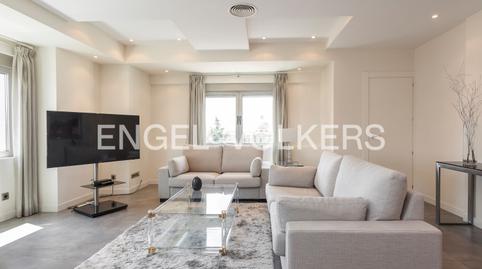 Foto 4 de Àtic de lloguer a Avenida de Alberto Alcocer, Hispanoamérica - Bernabéu,  Madrid Capital