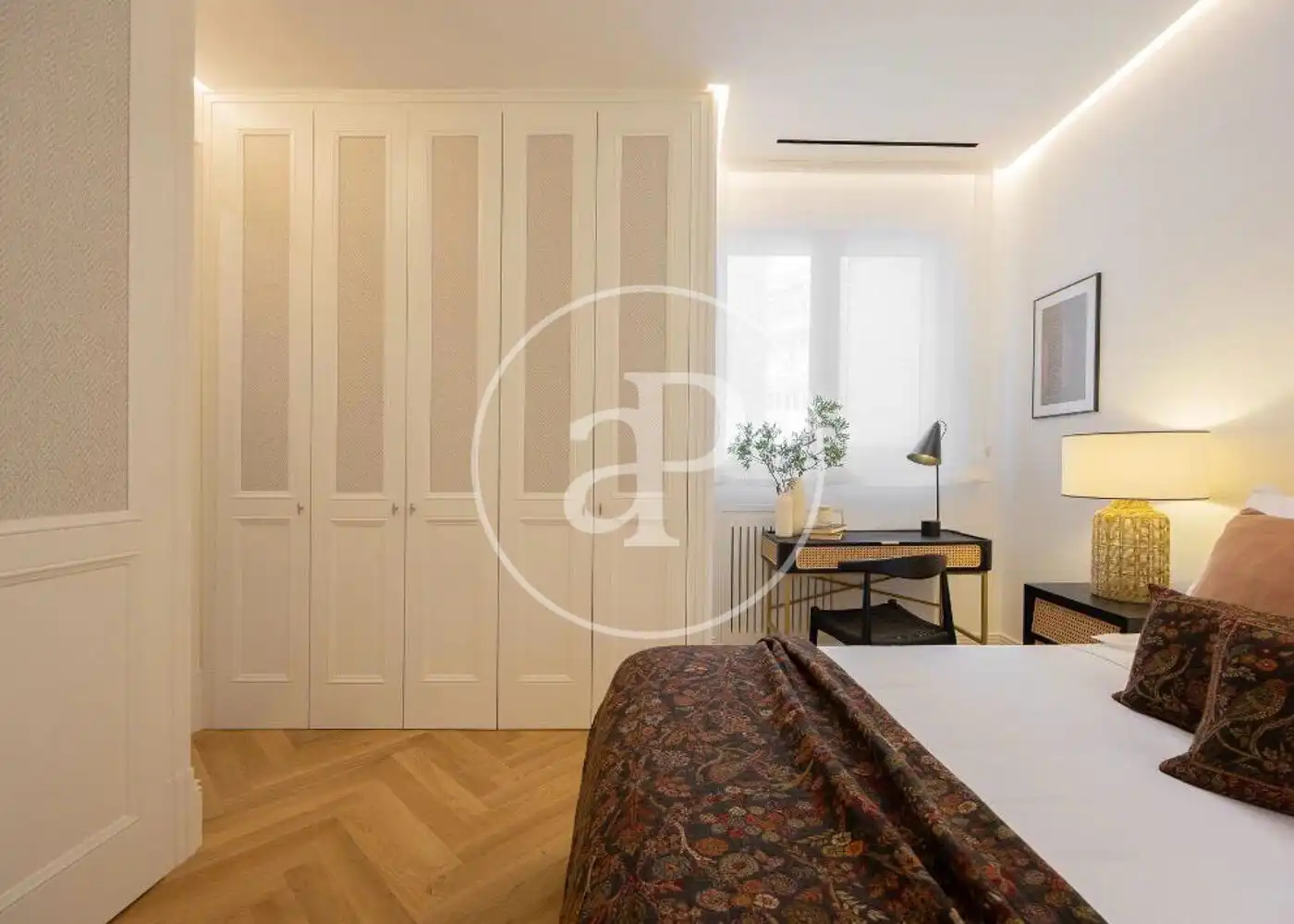 Bedroom of Flat for sale in Madrid  with Air Conditioner, Heating and Storage room