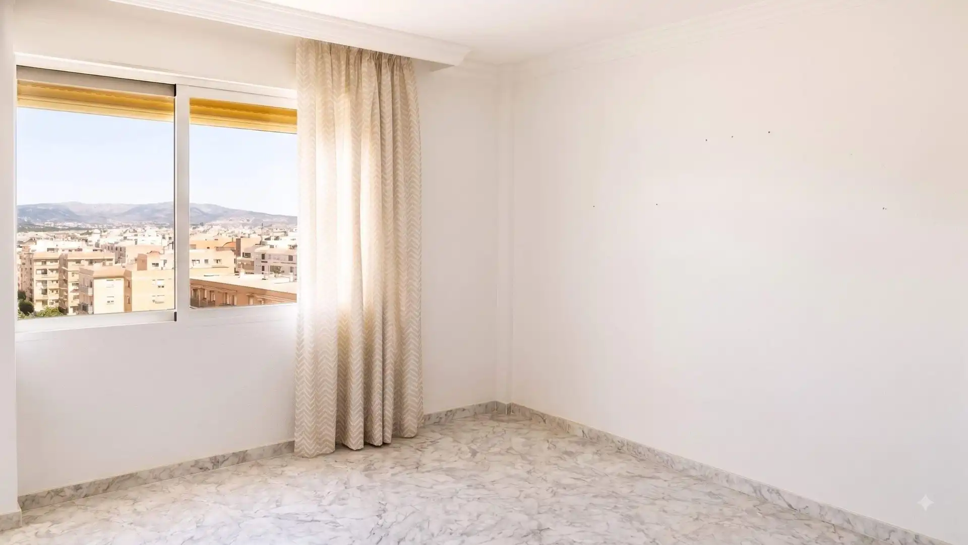 Àtic amb ascensor en venda a Pasaje Héroe de Sostoa, imagen 4