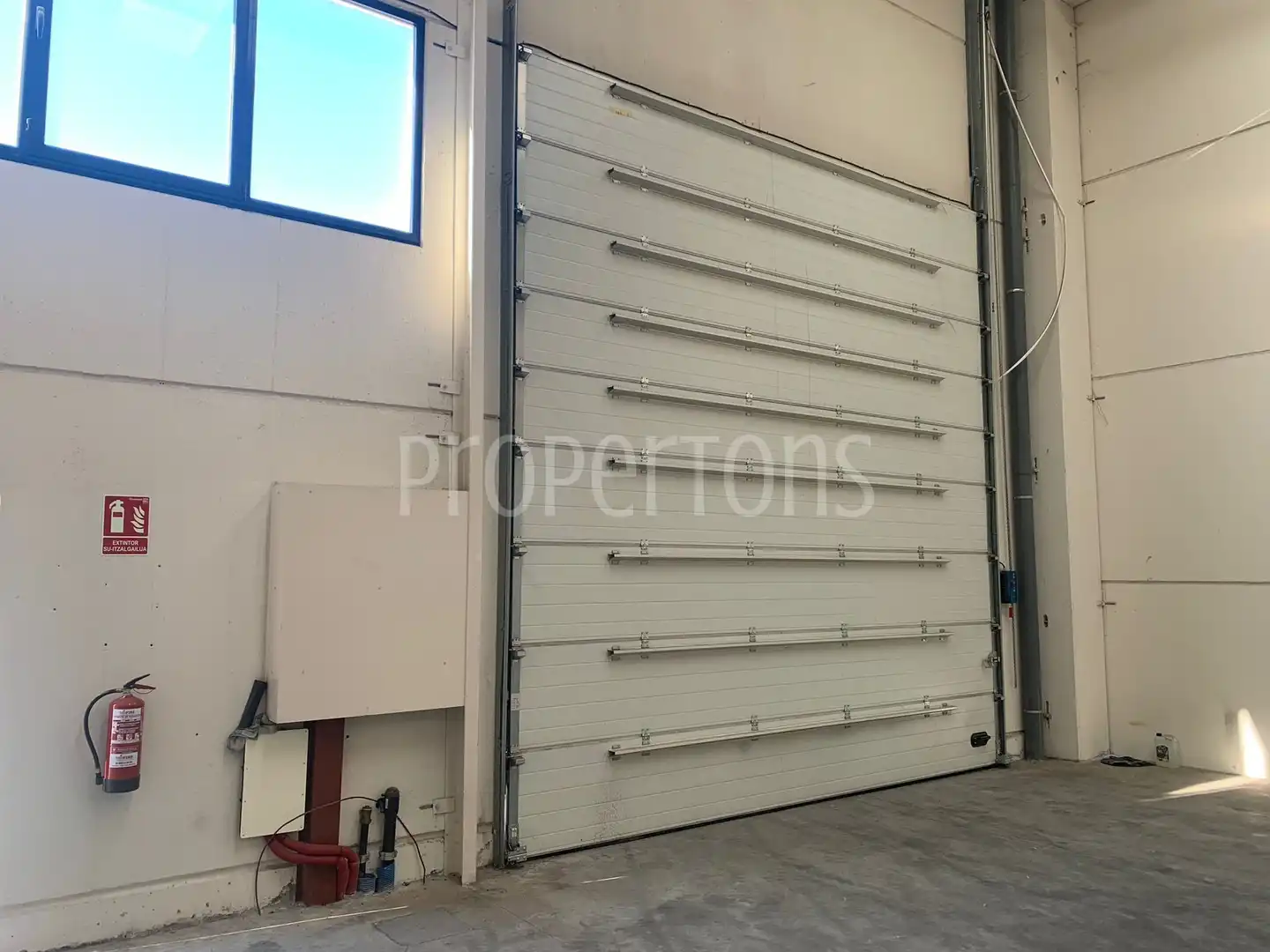 Industrial building for sale in Betoño - Abetxuko, imagen 2