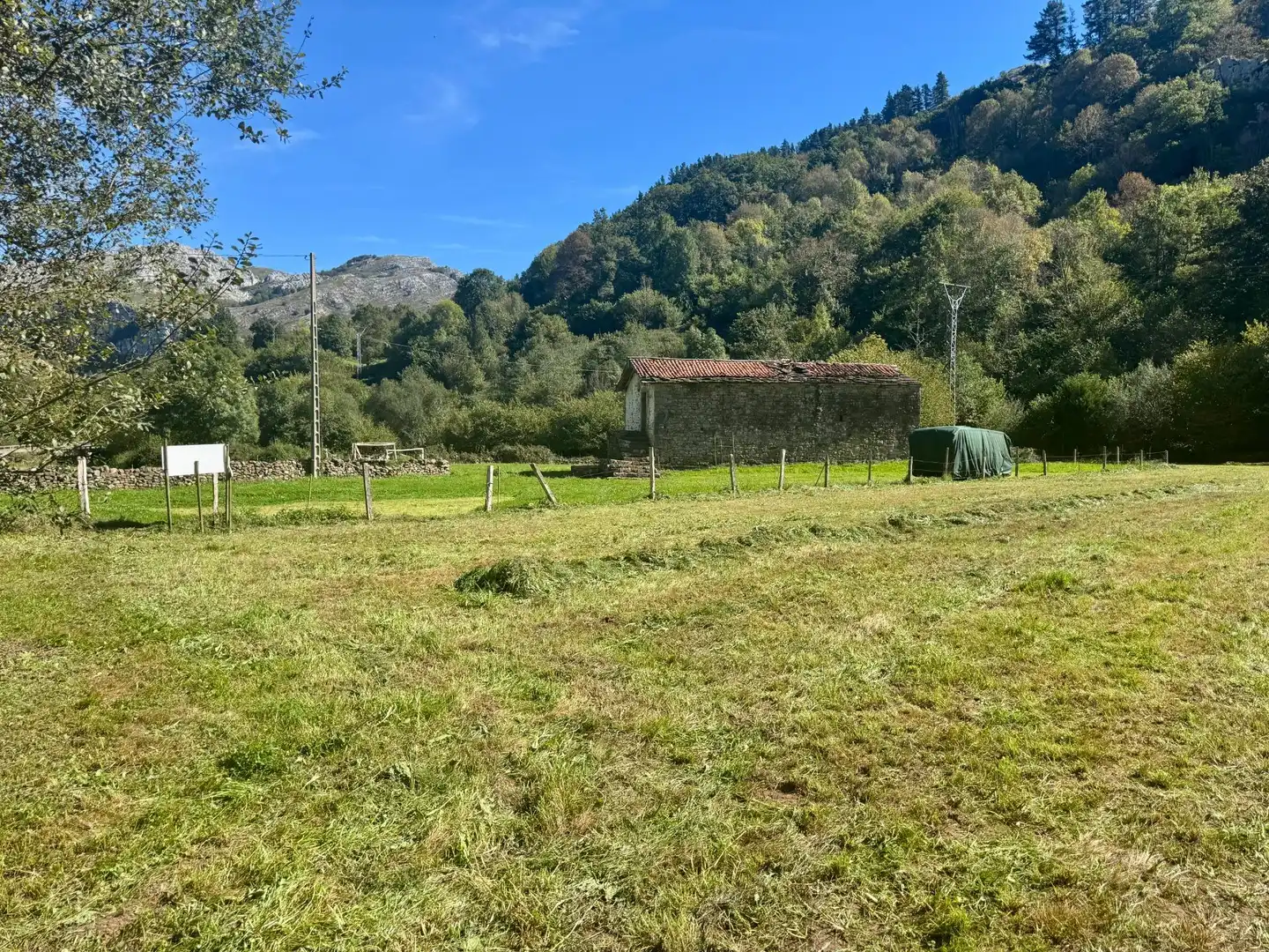 Residencial en venta en San Roque de Riomiera