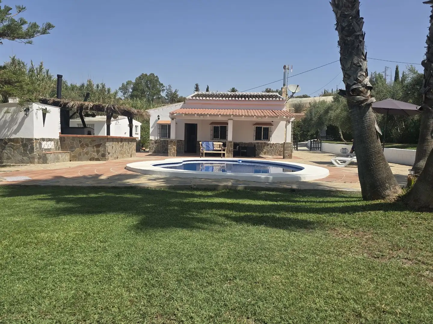 Casa rústica con piscina en venta en Cártama pueblo