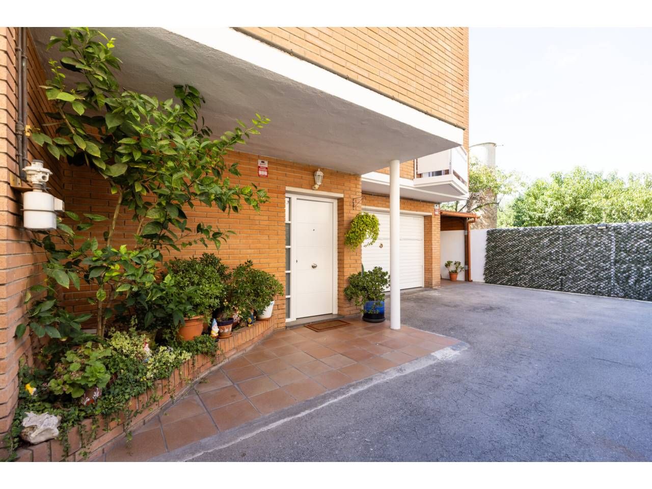 Casa adosada en venda a De Dalt, 4