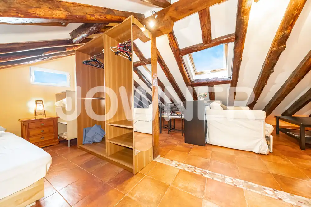 Habitación de Estudio de alquiler en Madrid con Aire acondicionado, Amueblado y Lavadora