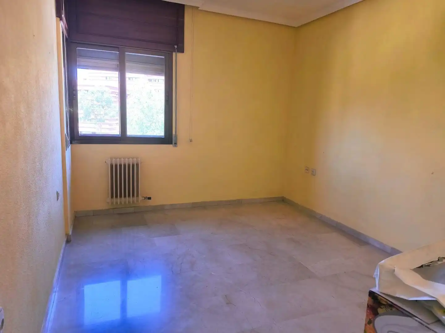 Habitación de Apartamento en venta en Ciudad Real con Balcón