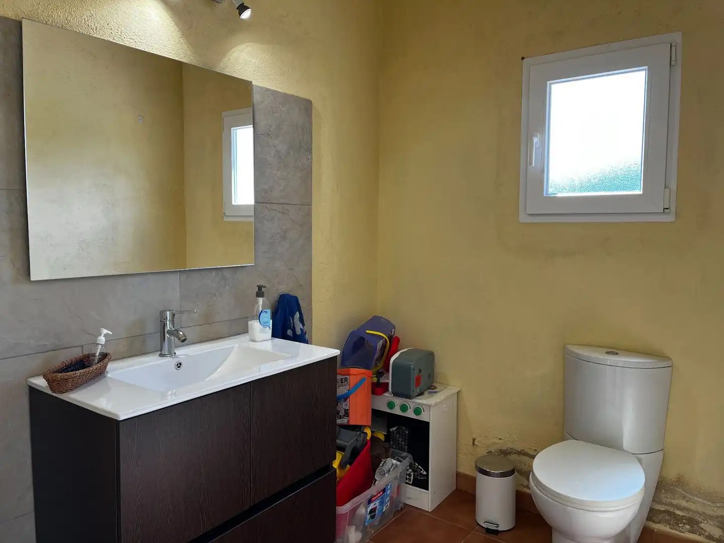 Bany de Casa o xalet en venda en Ontinyent amb Aire condicionat, Calefacció i Jardí privat