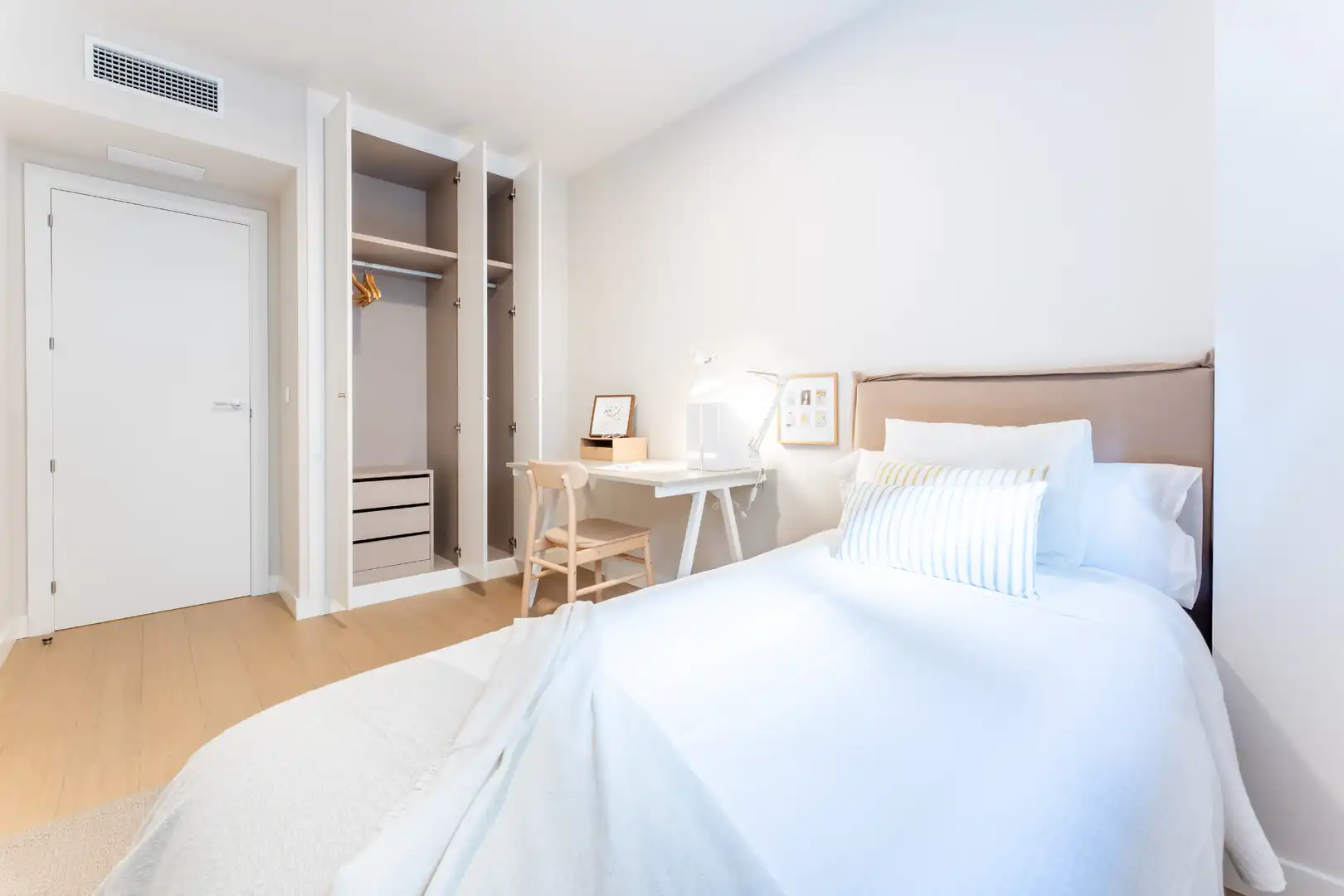 Flat for sale in Avenida de las Ciencias, 39, Colores - Entreparques