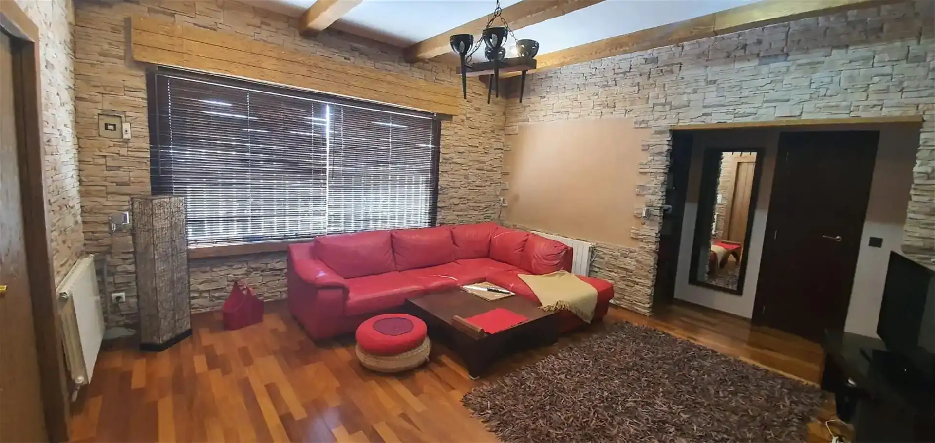 Sala d'estar de Casa o xalet en venda en La Pobla de Vallbona amb Aire condicionat, Piscina i Balcó