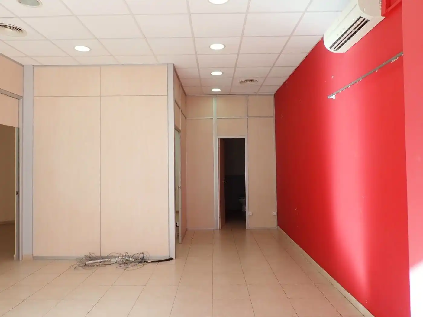 Büro zur Miete in Gavà mit Klimaanlage, Heizung und Möbliert