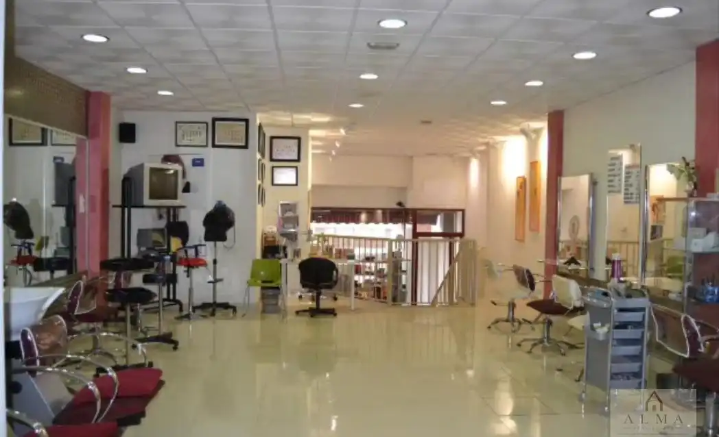 Local comercial en venda a Almendralejo, imagen 2