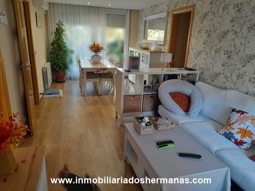 Living room of Flat for sale in El Prat de Llobregat  with Air Conditioner, Heating and Balcony