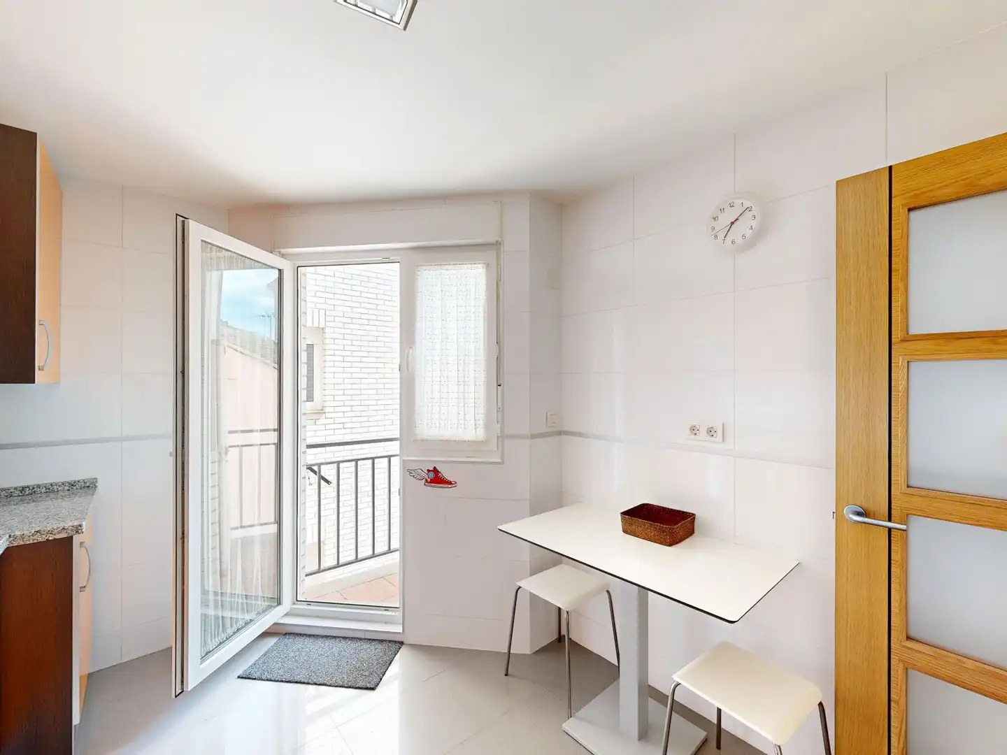 Balcony of Flat for sale in Foz  with Heating, Terrace and Storage room