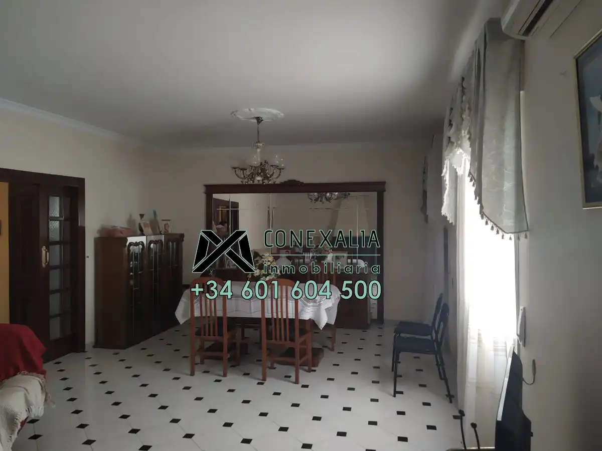 Comedor de Piso en venta en Olvera con Terraza y Balcón