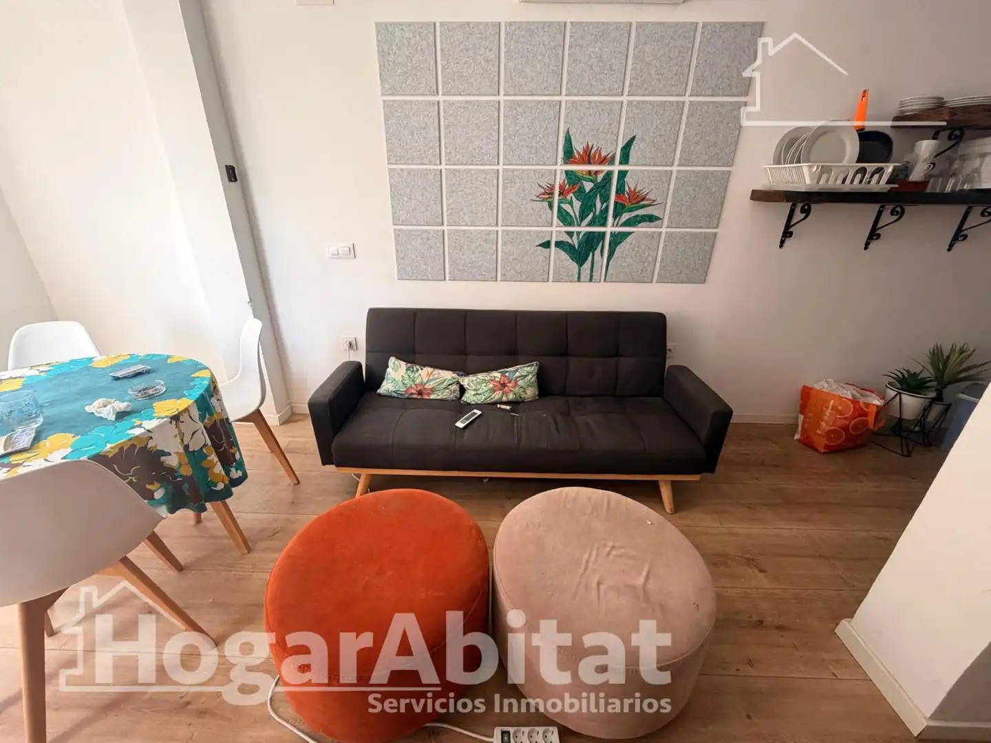 Living room of Flat for sale in Valencia  with Air Conditioner, Heating and Parquet flooring