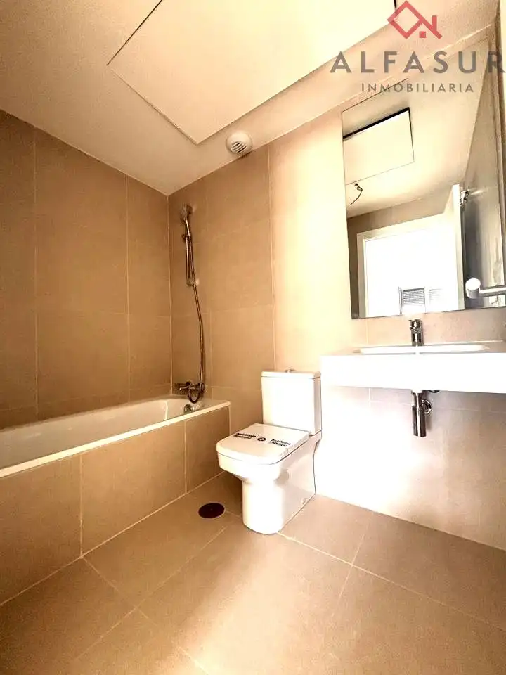 Baño de Ático de alquiler en Málaga con Aire acondicionado, Calefacción y Terraza