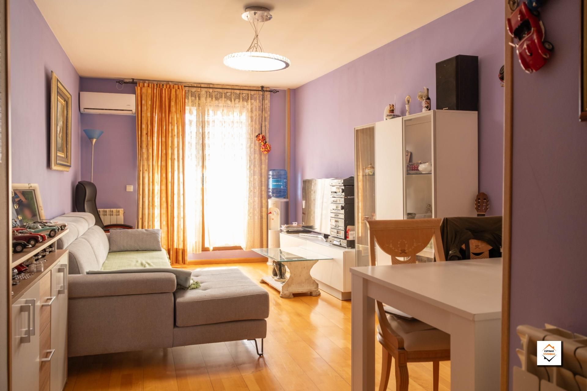Living room of Flat for sale in  Zaragoza Capital  with Air Conditioner, Heating and Terrace