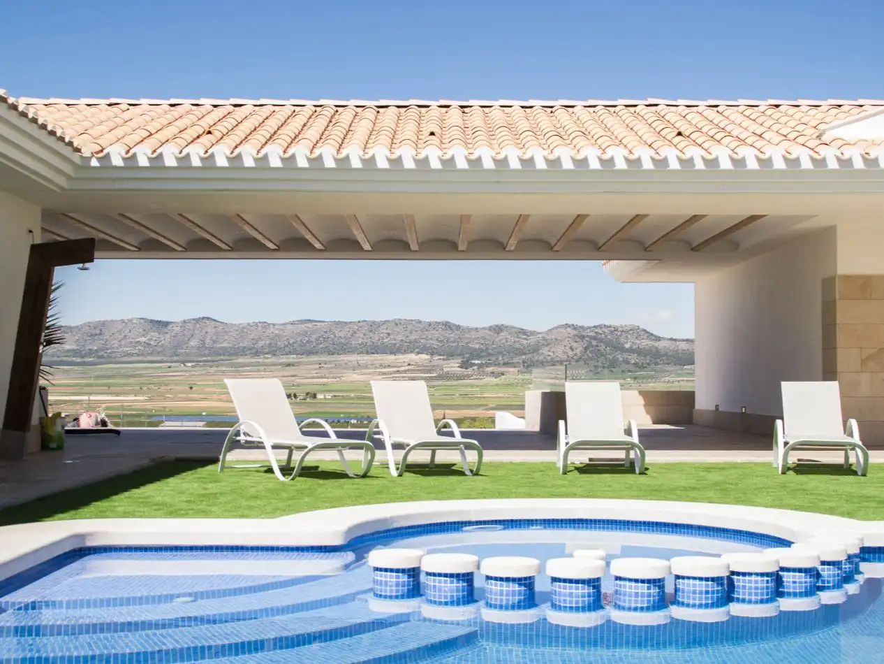 Detached house with pool for sale in Calle del Vino 1, imagen 4