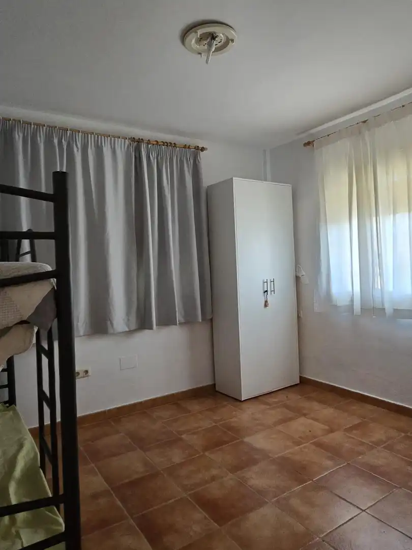 Dormitori de Casa o xalet en venda en Los Barrios