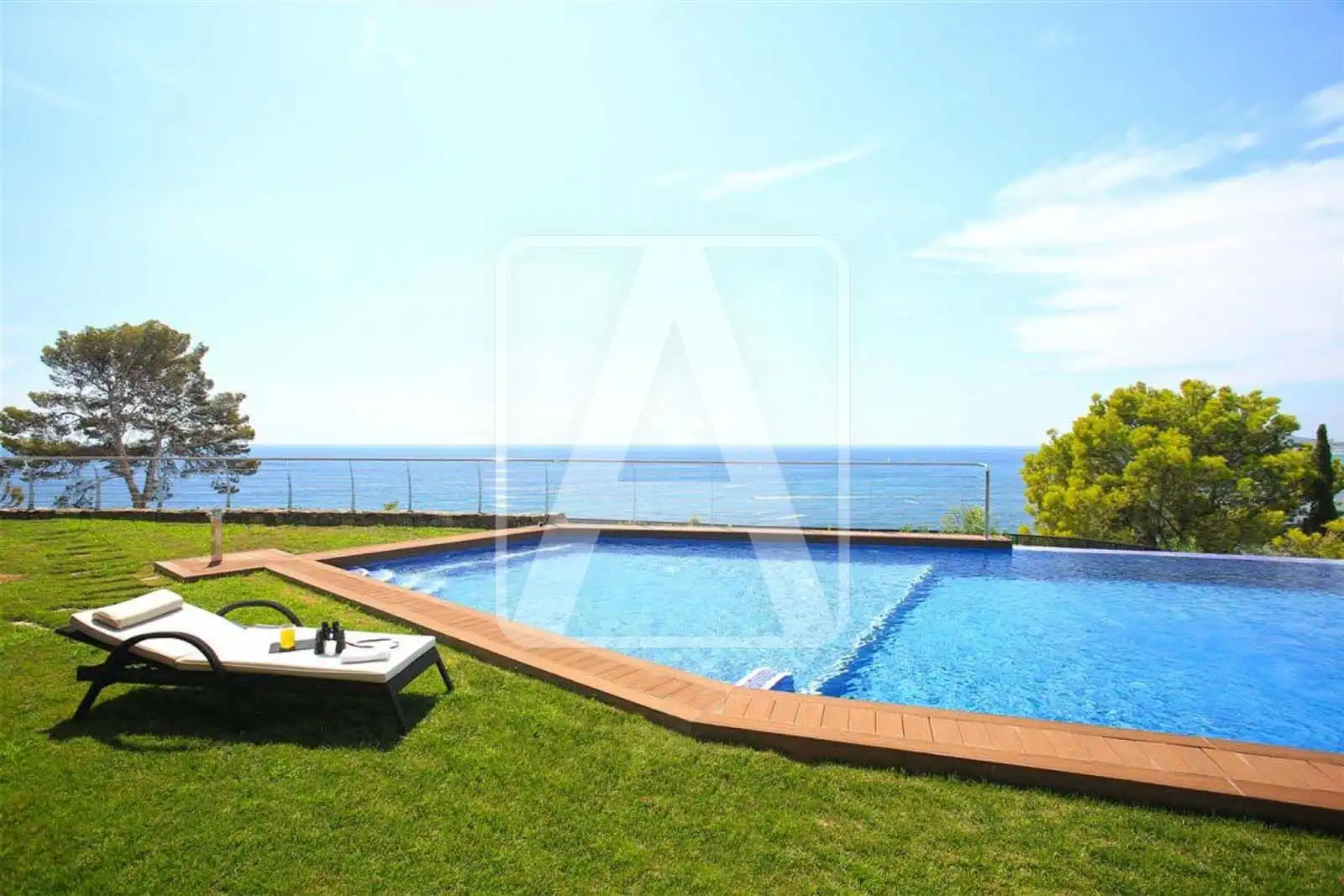 Chalet con piscina en venta en Mascarat