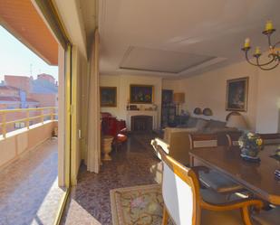 Wohnzimmer von Dachboden zum verkauf in Ibi mit Heizung, Terrasse und Abstellraum