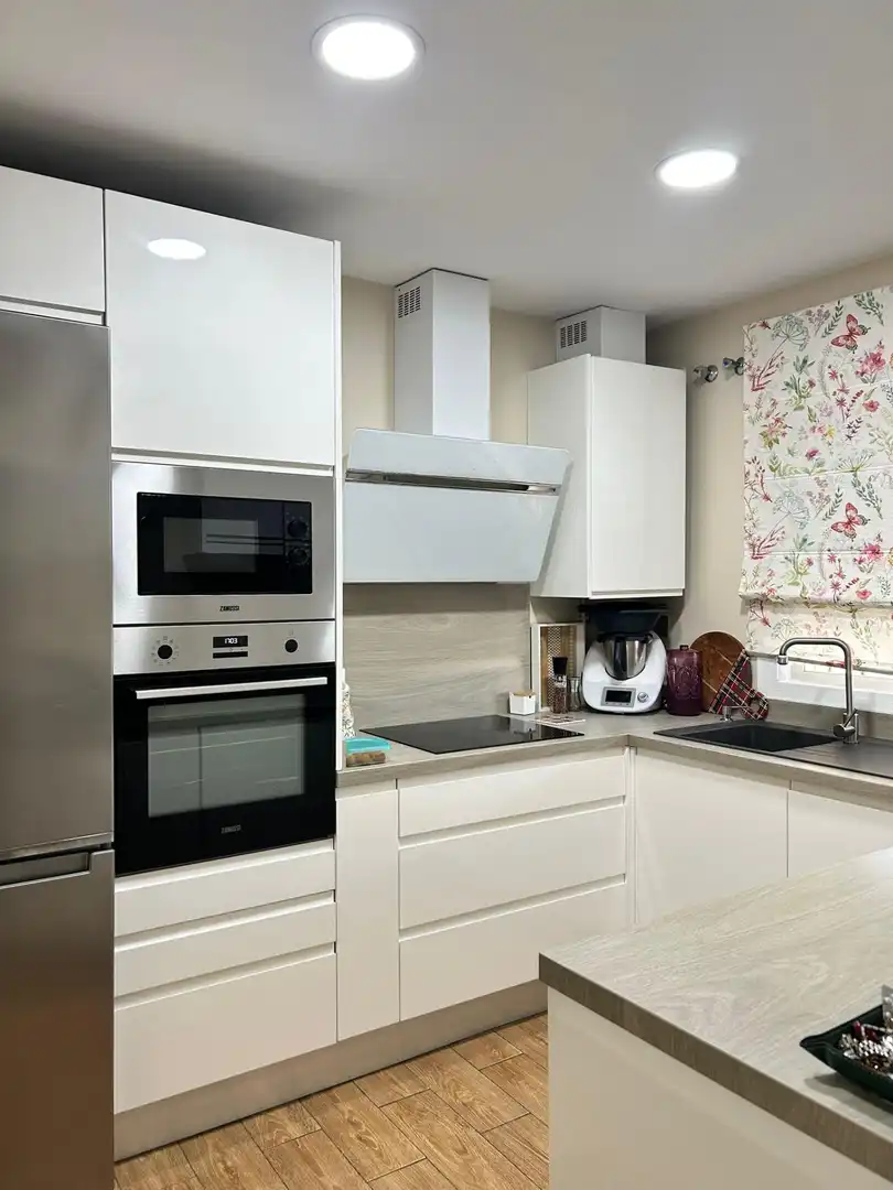 Kitchen of Detached homes for sale in Almensilla  with Air Conditioner and Private garden