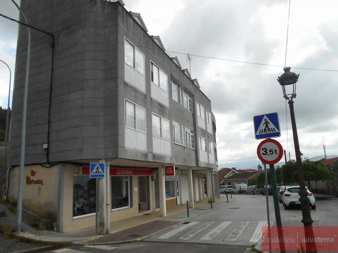 Vista exterior de Piso en venta en As Neves   con Calefacción