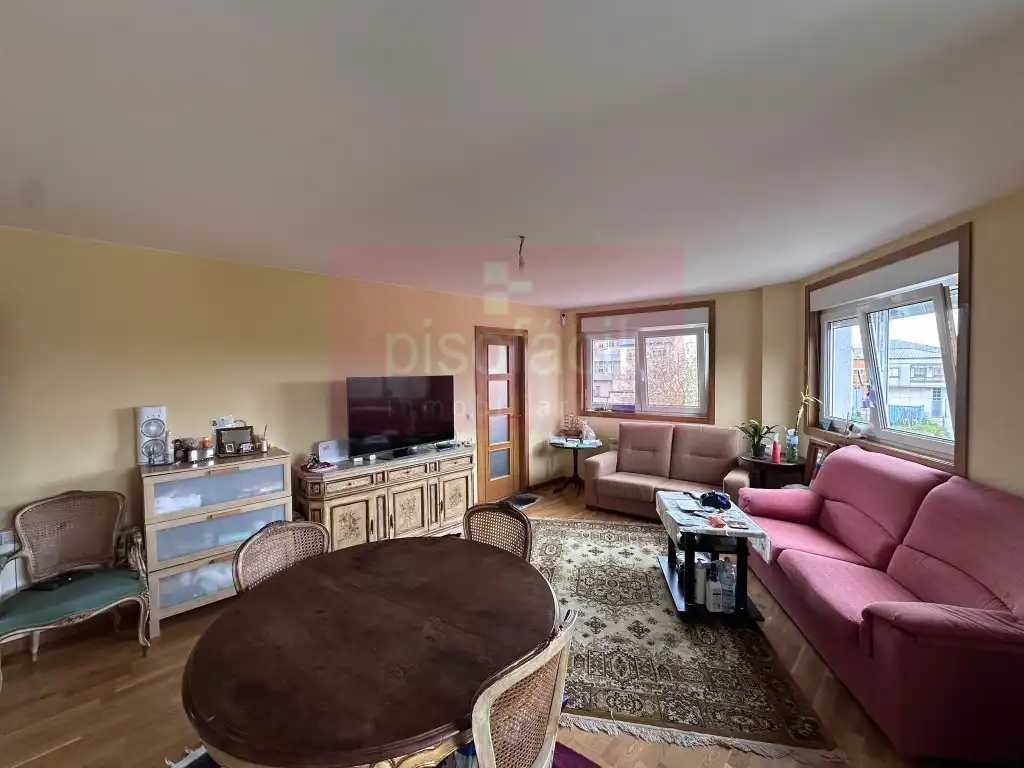 Sala de estar de Apartamento en venta en Lugo Capital